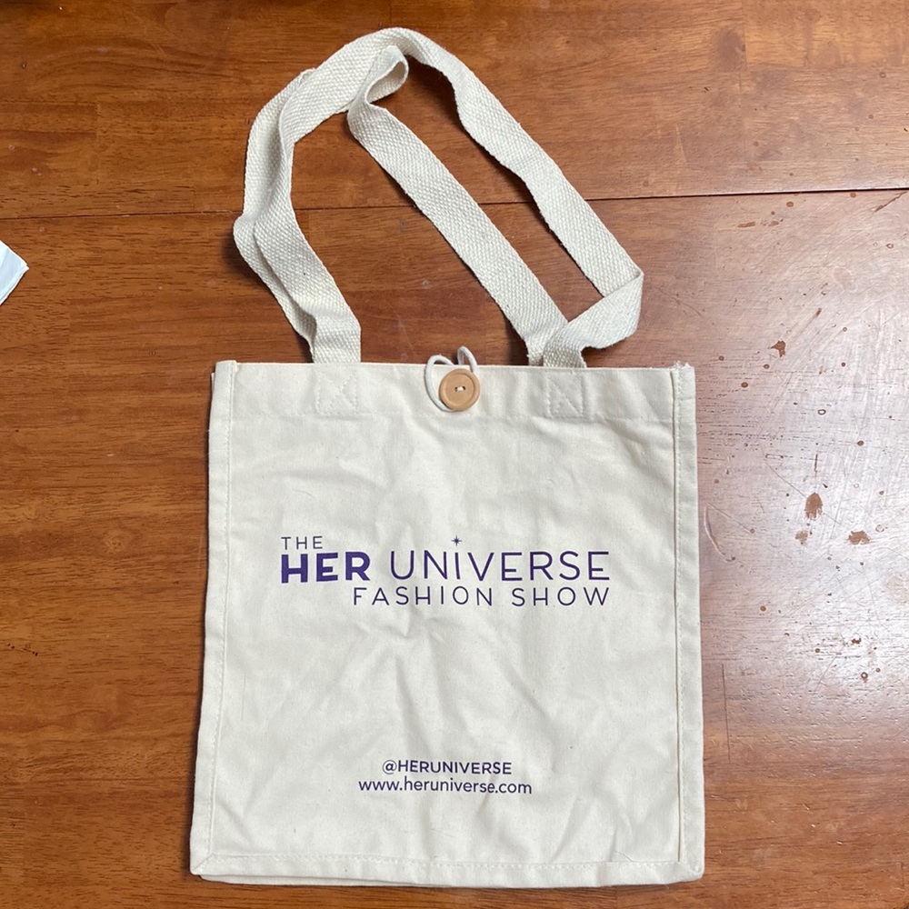 Her Universe canvas tote bag from SDCC 2023